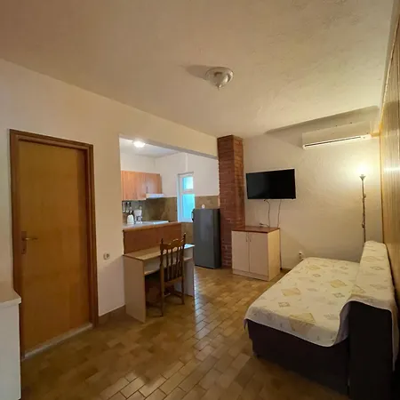 Apartmani Ivanka Starigrad Paklenica Exterior photo